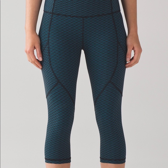 lululemon athletica Pants - Lululemon Outrun Crop - Indian Ocean color